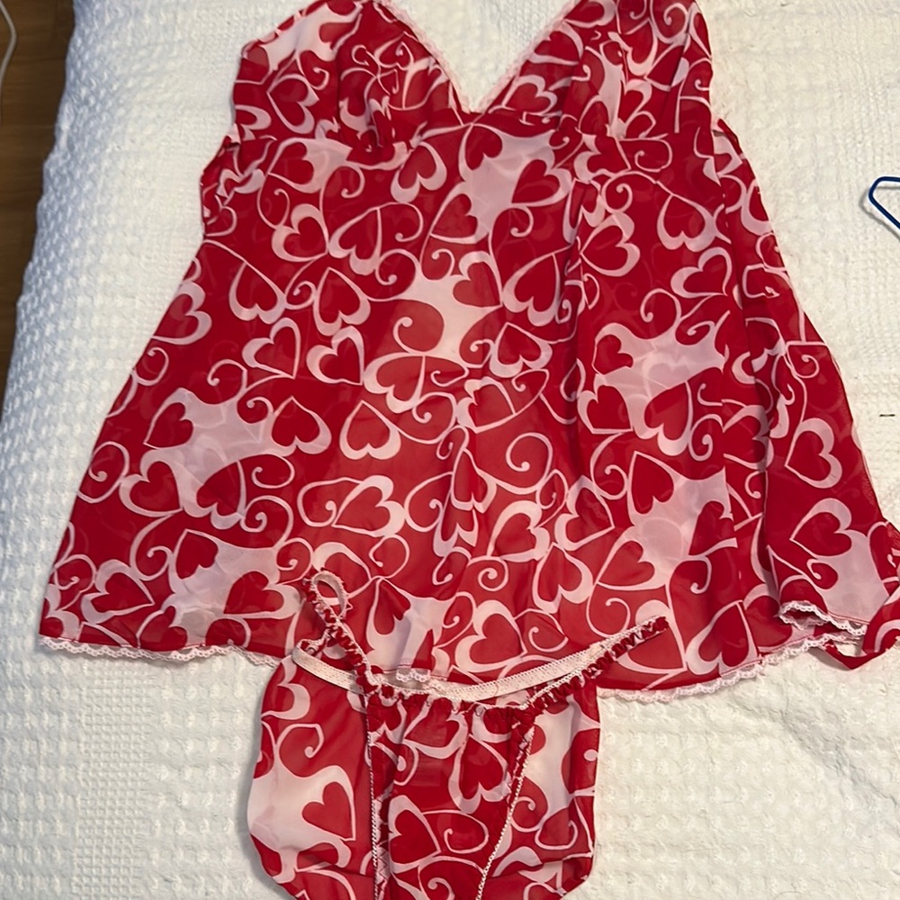 Heart Patterned Red Lingerie Set